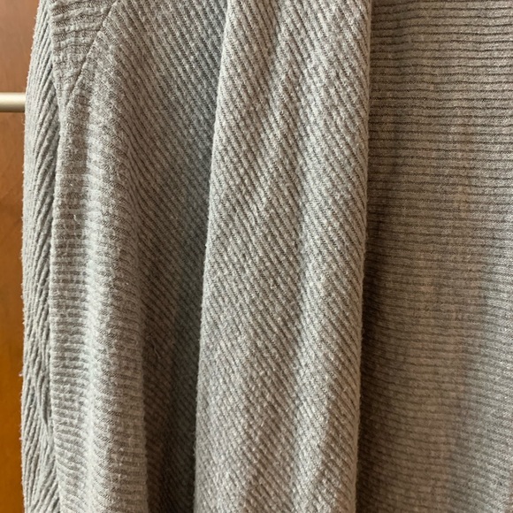 Velvet by Graham and Spencer Gray Cardigan - Picture 3 of 5